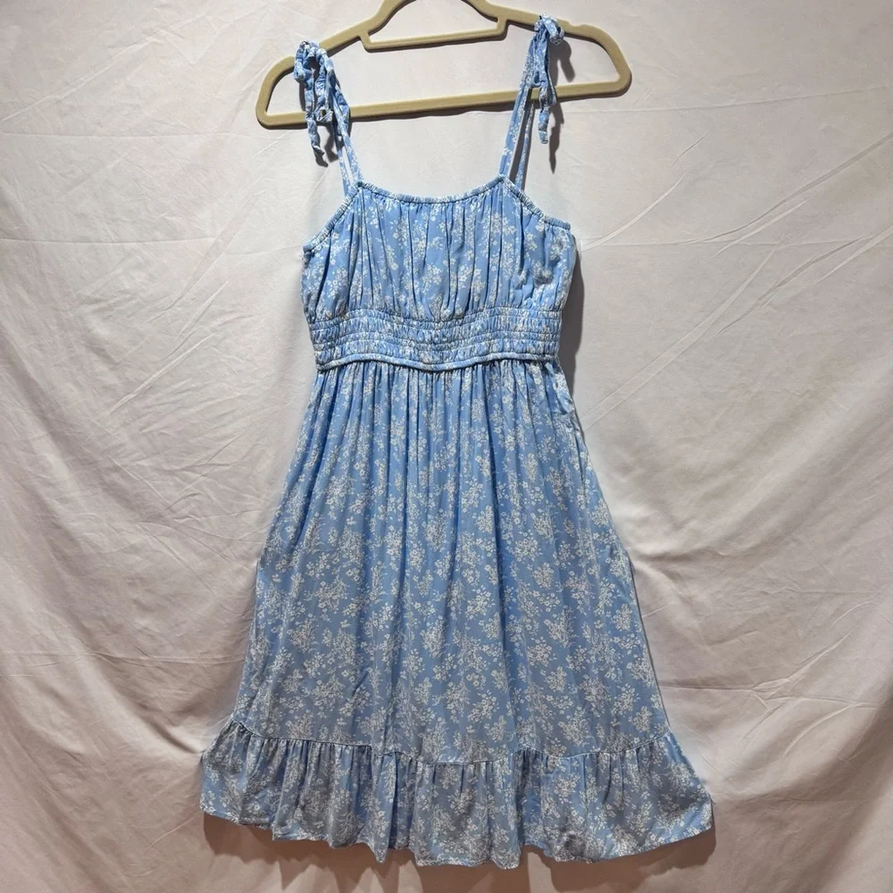 RSQ Tier Printed Dress Light Blue White Floral Pattern Size L Adjustable Straps - Picture 2 of 13